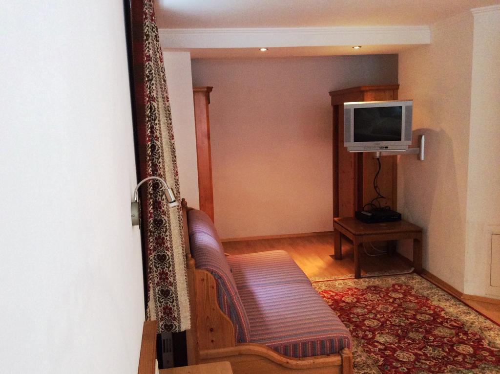 Der Klaushof Apartman Mayrhofen Szoba fotó